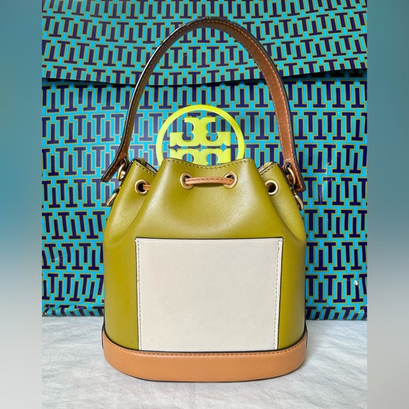 Tory Burch T Leather Bucket Bag - Limited Edition - Picture 3 of 10